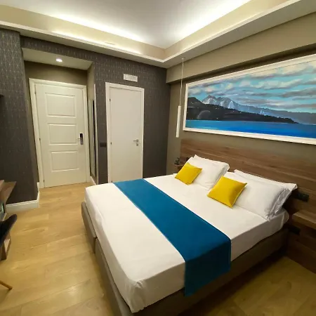 Konukevi 7th Floor 4*