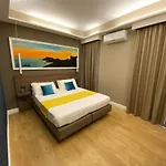 7th Floor 4*