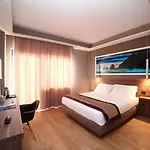 7th Floor בית הארחה נאפולי