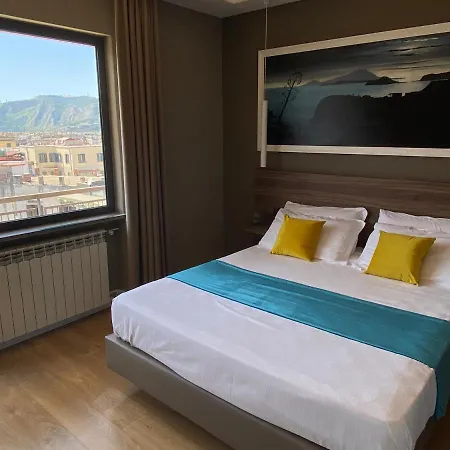 7th Floor Неаполь