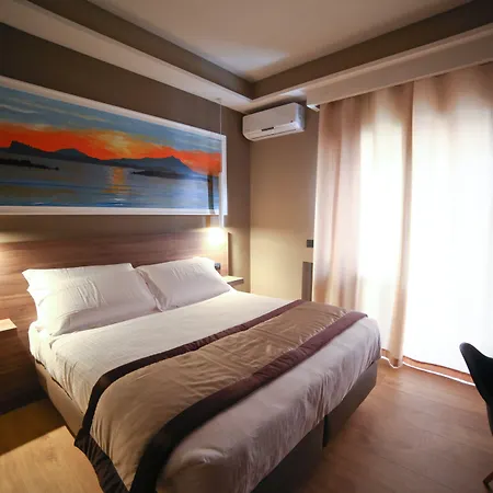 7th Floor Гостевой дом Неаполь