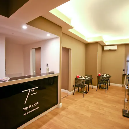 7th Floor 4* Неаполь