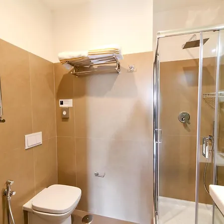 Гостевой дом 7th Floor 4*